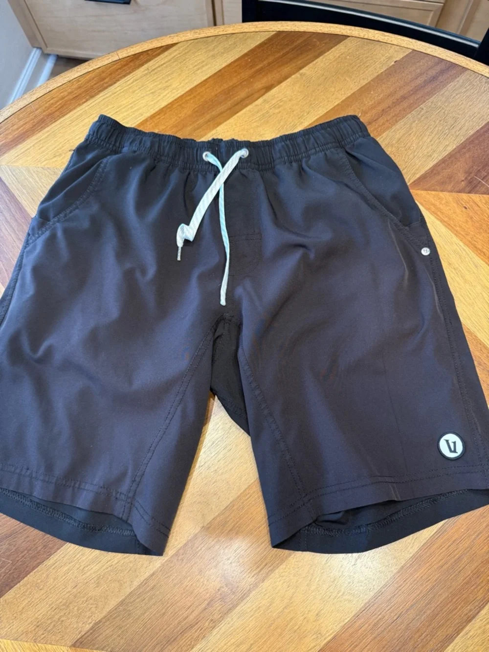 Vuori Kore Short Lined Black size small flaw - Picture 3 of 9